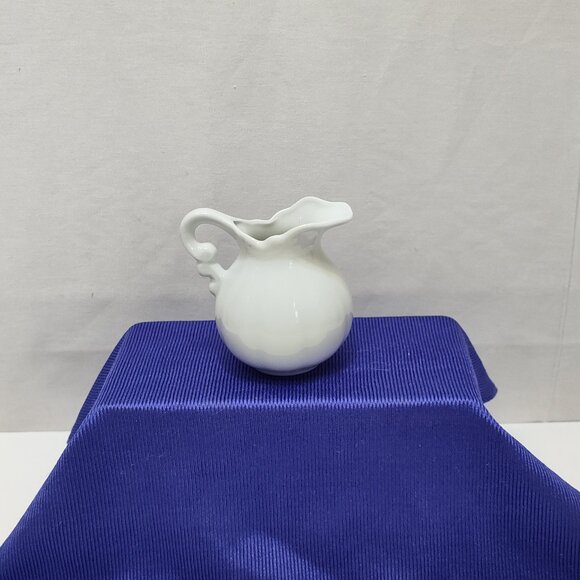 Precious Moments Purr-Fect Grandma Miniature Pitcher 1986 Porcelain Enesco VTG - Picture 2 of 6